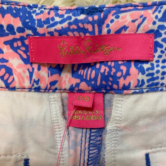 SOLD 💙 Lily Pulitzer Shorts - Picture 5 of 7